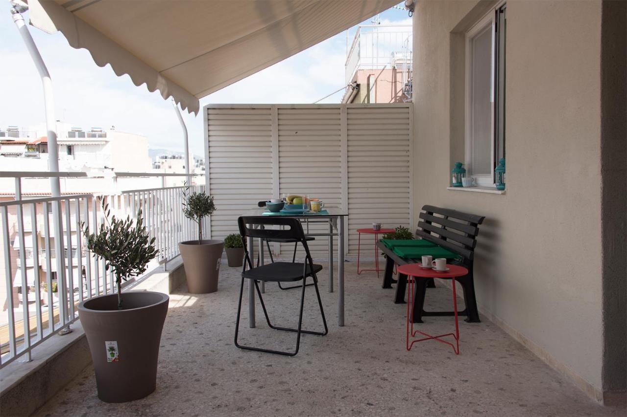Appartamento El Greco Bright, Airy Penthouse In Trendy Petralona Atene Esterno foto